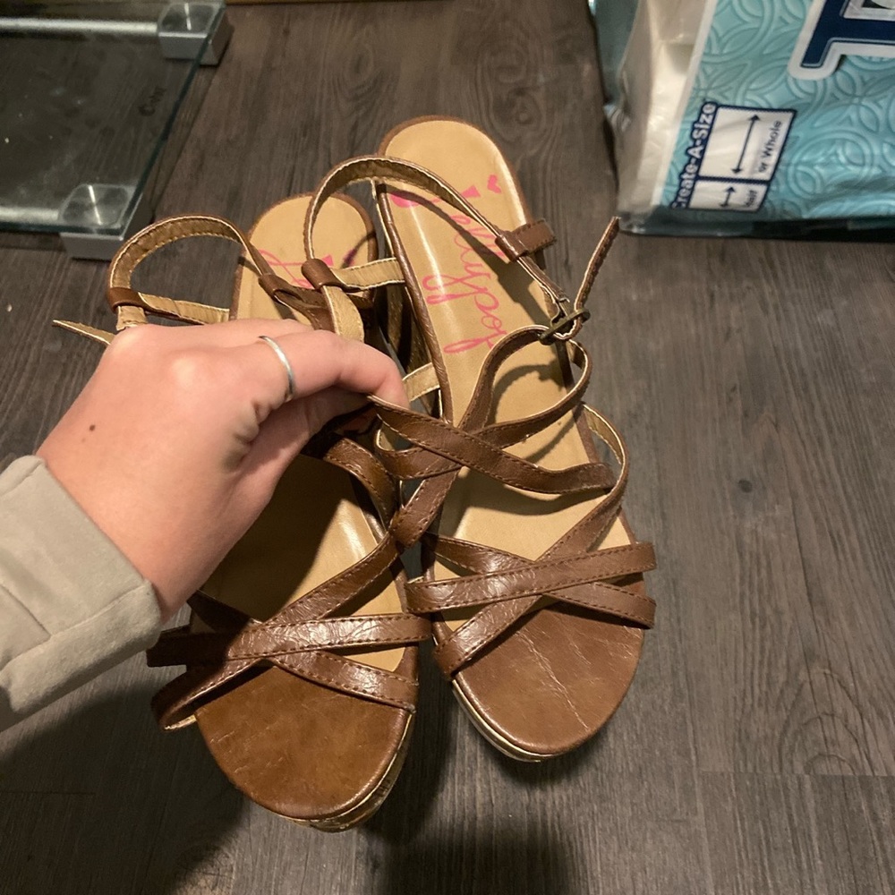 WEDGES